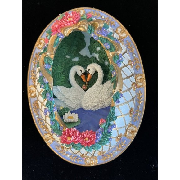 Bradford THE GIFT Swan Heart Lovers Royal Enchantments Egg 1st Issue Wall Hang - Picture 1 of 7